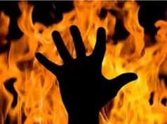 बाँकेमा श्रीमती र २ वर्षे छोरालाई युवकले पेट्रोल छर्केर लगाए आगो