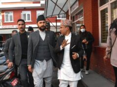 नागरिकता लिन जिल्ला प्रशासन कार्यालय पुग्दै रवि लामिछाने