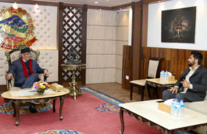 प्रधानमन्त्री प्रचण्ड र रवि लामिछानेबीच बालुवाटारमा भेटवार्ता