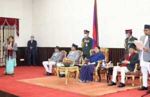 राष्ट्रियसभा उपाध्यक्ष अर्यालले लिइन् शपथ