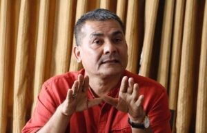 राजावादीसँग गठबन्धन गरेर सरकार चलाउने ओलीलाई पनि कारबाही हुनुपर्छ : दुर्गा प्रसाईं