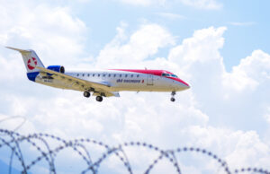 समस्या देखिएपछि सौर्य एयरलाइन्सको जहाज फिर्ता