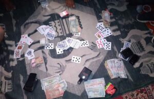 बौद्धमा जुवातास खेलिरहेको अवस्थामा १५ जना पक्राउ