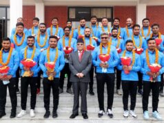 क्रिकेट खेलाडीलाई प्रधानमन्त्रीले गरे सम्मान, जनही ३ लाख दिने घोषणा
