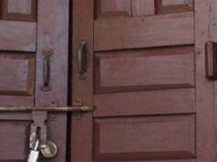 स्ववियु निर्वाचन: क्याम्पसका अध्यक्ष र प्राध्यापकले नेविसंघकाे पक्षमा भाेट मागेपछि अनेरास्ववियुद्वारा ‘तालाबन्दी’