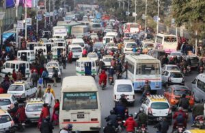 निर्धारित भाडा भन्दा यात्रुबाट बढी भाडा असुल्ने ५ जना पक्राउ