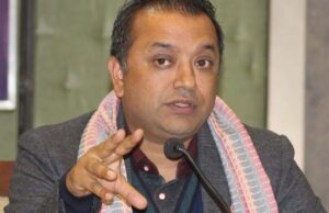 एमालेका साथीहरू घरदैलो गरिरहनुभएको छ केही छैन खुट्टा तन्किन्छ : गगन थापा