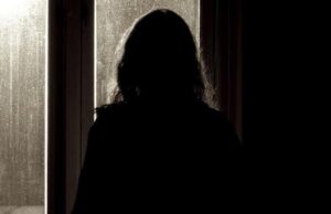 डाक्टरलाई बलात्कार गरेको आरोपमा नर्स पक्राउ