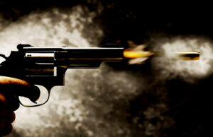 बालुवाटारमा गोली प्रहार हुँदा वर्षमान पुनकी आमा घाइते, प्रहरी सहायक हवल्दार नियन्त्रणमा