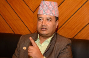 ‘रविजीको पार्टी मयुर होइन, मयुरको प्वाँख टाँसेको कौवा हो’ : महेश बस्ने