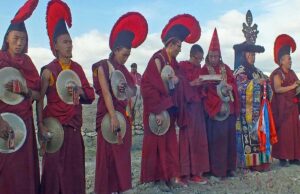 शान्तिको कामना गर्दै बौद्ध धर्मावलम्बीले मनाए लोमान्थाङमा तिजी