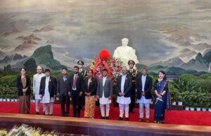 राष्ट्रिय सभा अध्यक्ष तिमिल्सिनाद्वारा माओत्सेलुङको समाधिस्थलमा पुगेर श्रद्धाञ्जली अर्पण