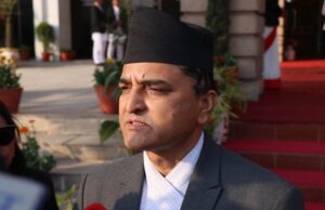 प्रधानमन्त्री संसदमा निरीह बन्नुभयोः योगेश भट्टराई