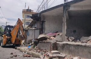 भद्रकुमारी घले सेवा सदनमा महानगरको डोजर