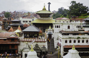 देशभरका शिवालयमा भक्तजनको भीड