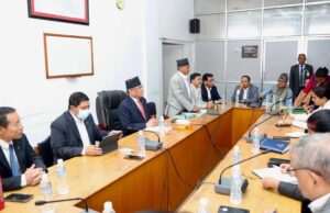 सिंहदरबारमा संसदीय दलको बैठक जारी, संसद अबराेधवारे छलफल