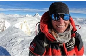 निर्मल पुर्जाको कीर्तिमान तोडेकी नर्बेजियन पर्वतारोही माथी अर्का पर्वताराेहीलाई मर्न छाडेकाे आरोप