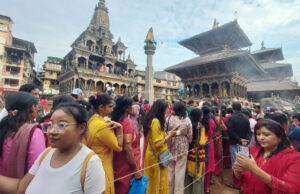 देशभरका श्रीकृष्णमन्दिरमा भक्तजनको घुइँचो