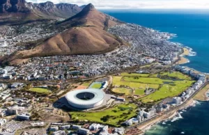 बैंकको रकम लुटन आउने समुहसँग भिडन्त हुदाँ दक्षिण अफ्रिकामा १८ मारिए