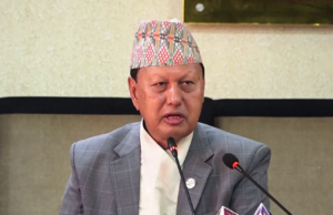 वीर अस्पतालका कर्मचारीलाई तलब दिन नसकेपछि हटायौँ : स्वास्थ्यमन्त्री बस्नेत