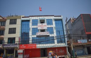 को हुन् ललितपुरको महालक्ष्मी नगरपालिकामा आएका नयाँ प्रमुख प्रशासकीय अधिकृत पौडेल ?