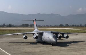सहयोग सामाग्री लिएर चिनियाँ सेनाको दुई बिमान पोखरामा अबतरण
