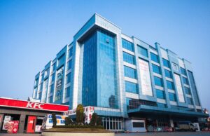 भाटभटेनीमा भव्य अफर, डेढ लाख प्रकारका सामग्रीमा छुट