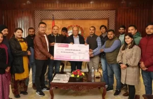 भूकम्प पीडितका लागि नेविसंघले दियो ७ लाख ११ हजार