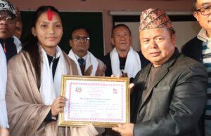स्वर्ण पदक विजेता गुरुङलाई देवघाट गाउँपालिकाले गर्याे सम्मान