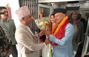 कोसीमा नवनिर्वाचित सभामुखलाई मुख्यमन्त्रीले दिए बधाई