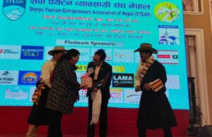 पर्यटन मन्त्री समक्ष शेर्पा पर्यटन व्यवसायी संघको आठ बुँदे माग