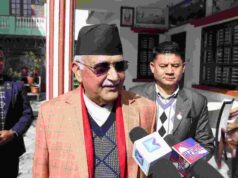 नयाँ गठबन्धनको बैठकबाट बाहिरिए ओली, रविसहित छलफल जारी