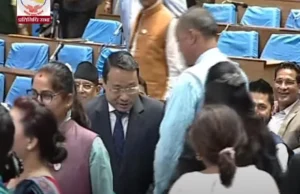 संसद्मा अर्थमन्त्री पुनलाई कांग्रेसको अवरोध