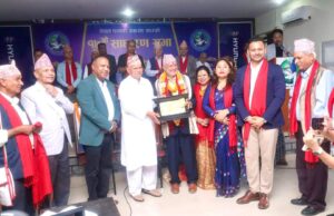 हरिहर विरही पोखरामा सम्मानित