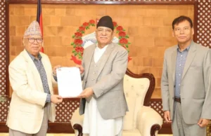 संसद्को गतिरोध हटाउन पहल गर्न प्रधानमन्त्रीलाई माधव नेपालको ध्यानाकर्षण