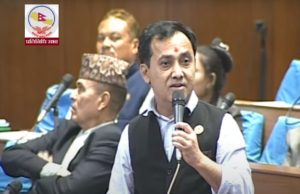 गिरीबन्धुको फाइल खोल्न होइन, गृहमन्त्री, बोल्न पनि सक्नुहुन्न : शर्मा