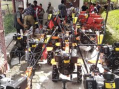 लिखु तामकोशीको खिम्तीका किसानलाई अनुदानमा कृषि उपकरण लिखु तामकोशीको खिम्तीका किसानलाई अनुदानमा कृषि उपकरण