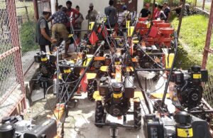 लिखु तामकोशीको खिम्तीका किसानलाई अनुदानमा कृषि उपकरण लिखु तामकोशीको खिम्तीका किसानलाई अनुदानमा कृषि उपकरण