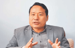 गणतन्त्रको १६ वर्षमा धेरै भौतिक प्रगति गरेका छौँ : मन्त्री पुन