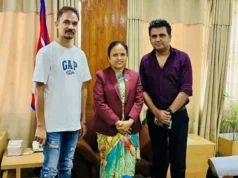 मन्त्री शर्मासँग निर्माताद्वय रोहित र सरोजको भेटघाट