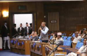 प्रधानमन्त्रीलाई गगनले भने– नटेर्ने मन्त्री फेर्न नसके बालुवाटारबाट डेरा सर्ने