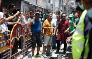 न्युरोडमा सडक विभाग र महानगर प्रहरीबिच विवाद