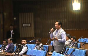 अमुक पार्टीले संविधान संशोधन गरे प्रतिरोध गर्छौ : मोदी