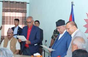 एमालेका उपाध्यक्षसहित मनोनीत केन्द्रीय सदस्यले लिए शपथ