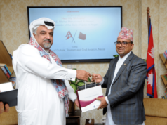 मन्त्री पाण्डेसँग नेपालका लागि कतारका राजदूत अन्सारीद्वारा भेट