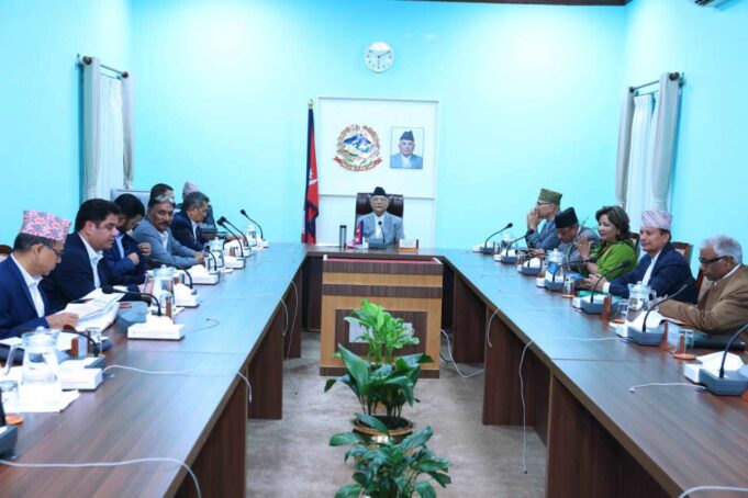 cabinet-oli_4o2XmtCN6n