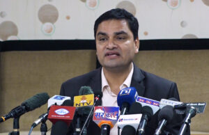 स्वास्थ्यमन्त्रीले सार्वजनिक गरे १६ बुँदामा एकसय दिनका उपलब्धि