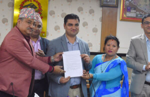 सार्वजनिक यातायातमा महिला स्वास्थ्य स्वयंसेविकाले निःशुल्क यात्रा गर्न पाउने