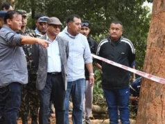 गृहमन्त्रीद्वारा ललितपुरस्थित बाढी प्रभावित क्षेत्रको अवलोकन