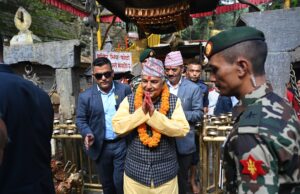 दक्षिणकाली दर्शनका लागि पुगे राष्ट्रपति पौडेल